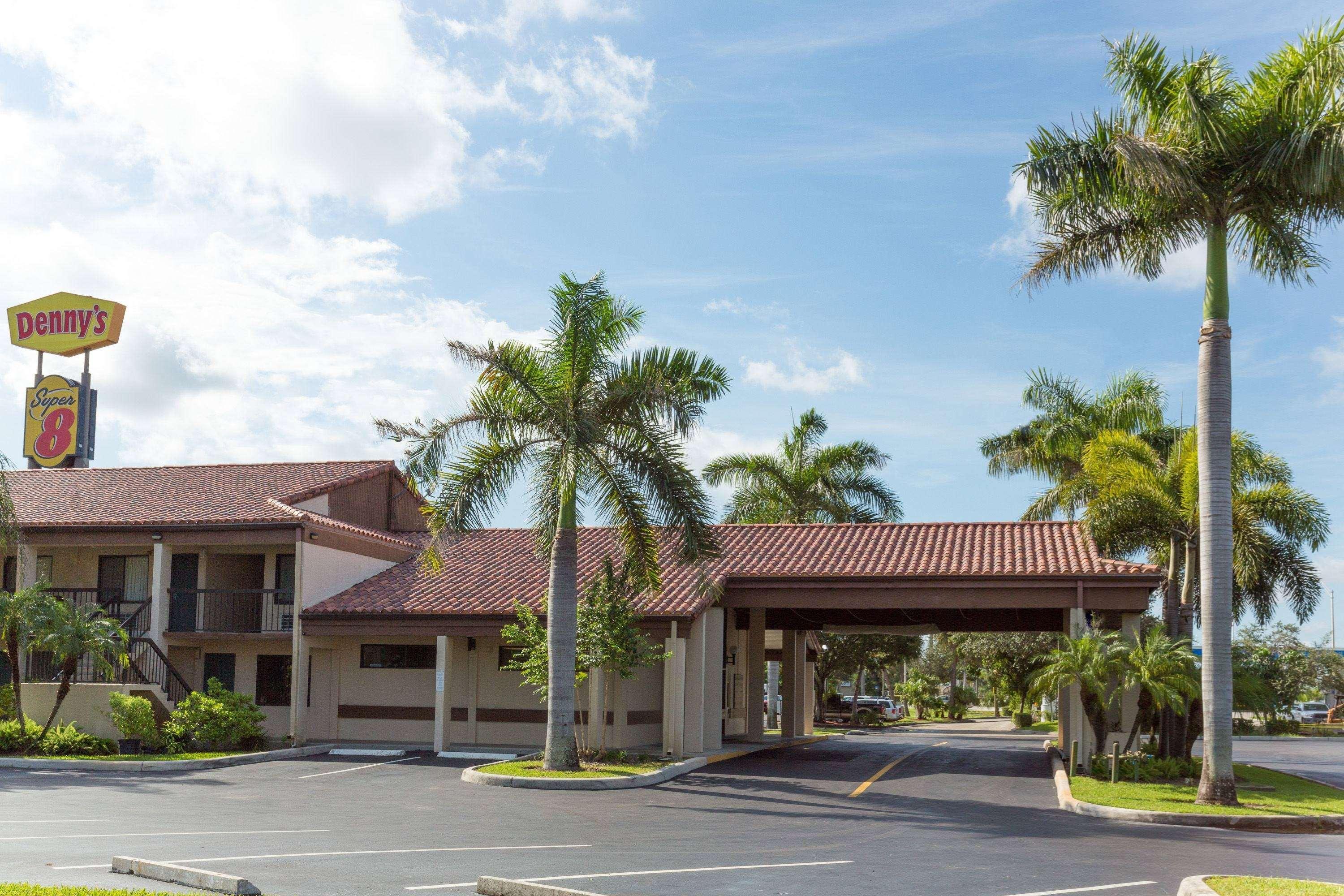 Super 8 By Wyndham Riviera Beach West Palm Beach Luaran gambar