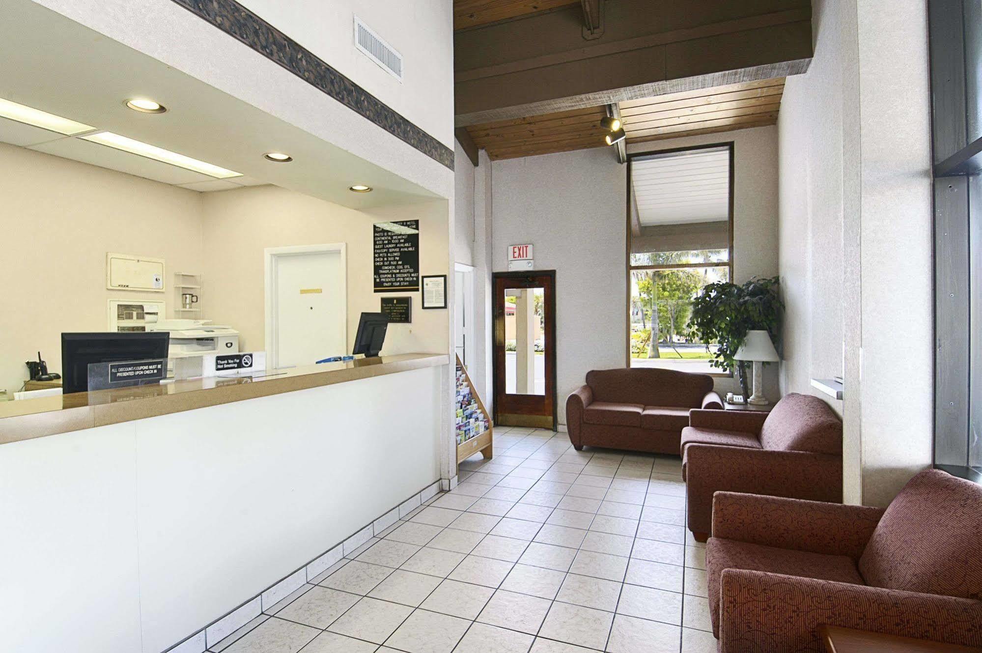Super 8 By Wyndham Riviera Beach West Palm Beach Luaran gambar